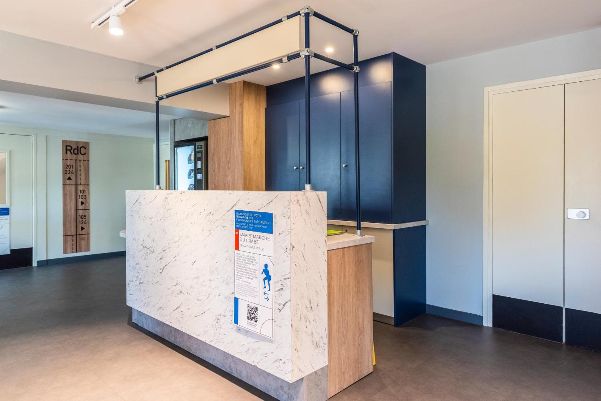 Ibis Budget Villefranche Limas Exterior foto