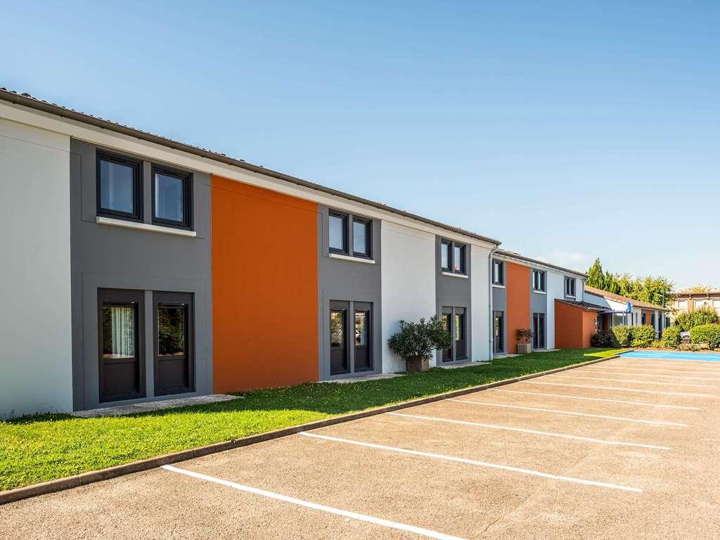 Ibis Budget Villefranche Limas Exterior foto