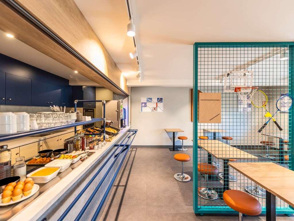 Ibis Budget Villefranche Limas Restaurante foto